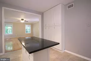 1649 Bennington Hollow Ln, Reston, VA 20194 - Photo 6