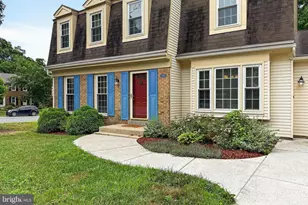 9001 Penn Manor Ct, Springfield, VA 22153 - Photo 4