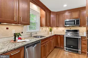 9001 Penn Manor Ct, Springfield, VA 22153 - Photo 24