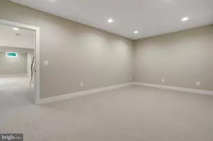 619 Truman Cir SW, Vienna, VA 22180 - Photo 100
