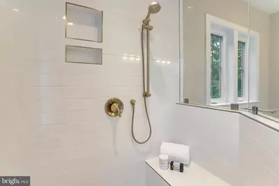 619 Truman Circle SW, Vienna, VA 22180 - Photo 70