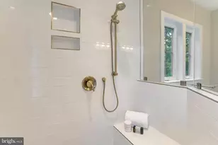 619 Truman Cir SW, Vienna, VA 22180 - Photo 70