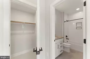 619 Truman Cir SW, Vienna, VA 22180 - Photo 70