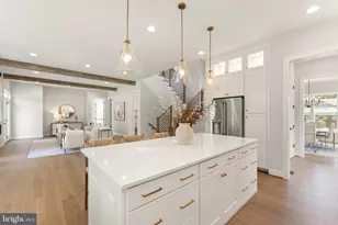619 Truman Cir SW, Vienna, VA 22180 - Photo 18