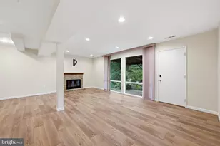 8811 Burbank Rd, Annandale, VA 22003 - Photo 36