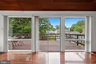 8811 Burbank Rd, Annandale, VA 22003 - Photo 22