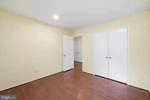 8811 Burbank Rd, Annandale, VA 22003 - Photo 28