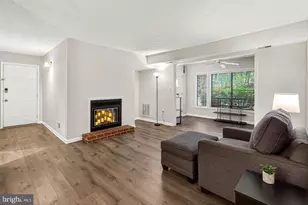 2251 Hunters Run Dr, Reston, VA 20191 - Photo 10