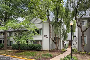 2251 Hunters Run Dr, Reston, VA 20191 - Photo 1