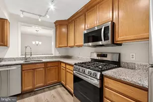 2251 Hunters Run Dr, Reston, VA 20191 - Photo 22