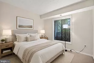 2251 Hunters Run Dr, Reston, VA 20191 - Photo 34