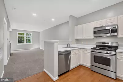 1645 International Drive #110, McLean, VA 22102 - Photo 2