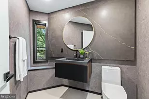 11582 Greenwich Point Rd, Reston, VA 20194 - Photo 8