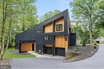 11582 Greenwich Point Road, Reston, VA 20194 - Photo 2