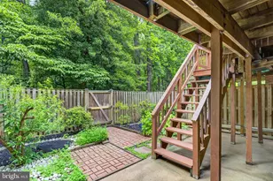 2836 Kelly Square, Vienna, VA 22181 - Photo 48
