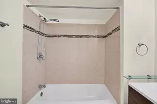 2836 Kelly Square, Vienna, VA 22181 - Photo 40
