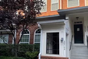 6076 Wicker Ln, Centreville, VA 20121 - Photo 2