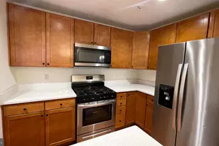 6076 Wicker Ln, Centreville, VA 20121 - Photo 8