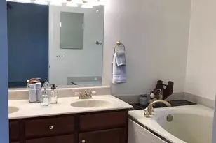 8043 Merry Oaks Ct, Vienna, VA 22182 - Photo 16