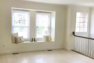 8043 Merry Oaks Ct, Vienna, VA 22182 - Photo 2