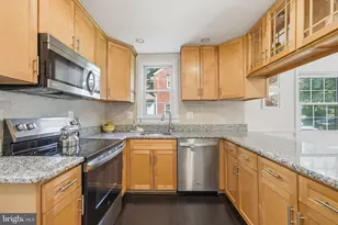 6107 Brook Dr, Falls Church, VA 22044 - Photo 16