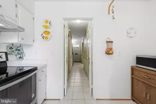 8350 Glastonbury Ct, Annandale, VA 22003 - Photo 14
