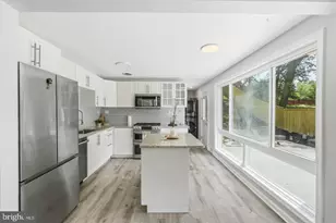 5617 Hershey Ln, Alexandria, VA 22312 - Photo 2