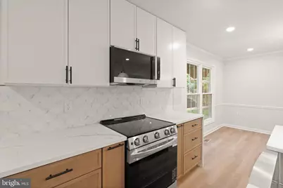 6390 Phillip Court, Springfield, VA 22152 - Photo 20