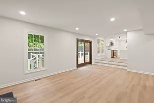 6390 Phillip Ct, Springfield, VA 22152 - Photo 30