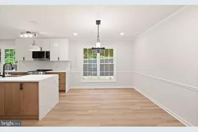 6390 Phillip Court, Springfield, VA 22152 - Photo 12