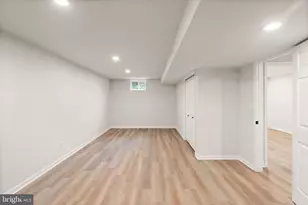 6390 Phillip Ct, Springfield, VA 22152 - Photo 56