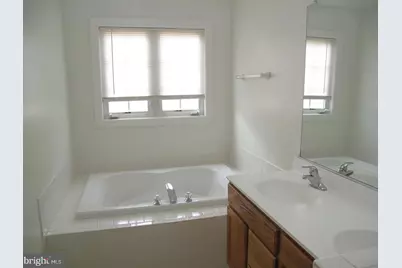 8176 Skelton Circle, Falls Church, VA 22042 - Photo 12