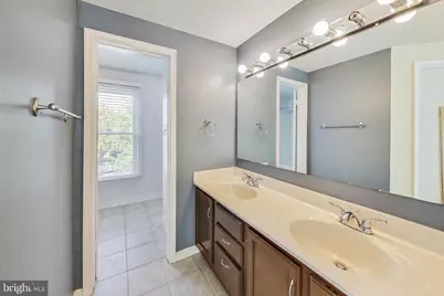 11924 Redtree Way, Reston, VA 20194 - Photo 18