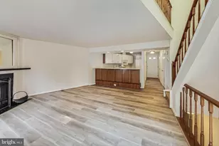 11924 Redtree Way, Reston, VA 20194 - Photo 10