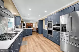 13212 Coralberry Dr, Fairfax, VA 22033 - Photo 8