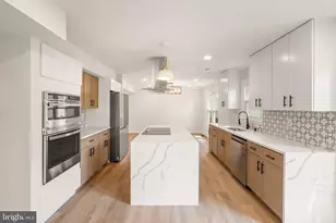 13458 Stream Valley Dr, Chantilly, VA 20151 - Photo 32