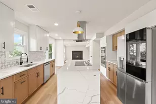 13458 Stream Valley Dr, Chantilly, VA 20151 - Photo 22