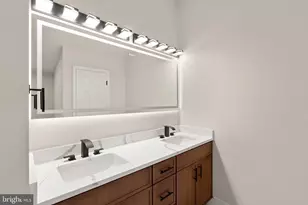 13458 Stream Valley Dr, Chantilly, VA 20151 - Photo 52