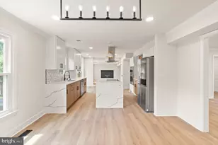 13458 Stream Valley Dr, Chantilly, VA 20151 - Photo 14