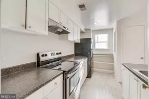 4418 Pembrook Village Dr, Alexandria, VA 22309 - Photo 12
