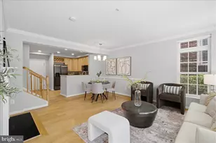 4593 Whittemore Pl, Fairfax, VA 22030 - Photo 4