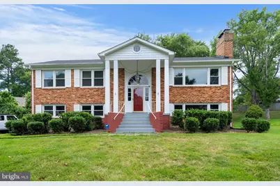 8020 Agin Court, McLean, VA 22102 - Photo 2