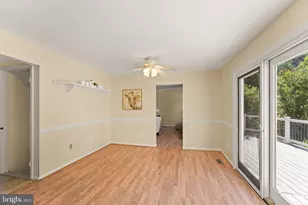 9719 Cinnamon Creek Dr, Vienna, VA 22182 - Photo 18