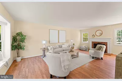 9719 Cinnamon Creek Drive, Vienna, VA 22182 - Photo 8