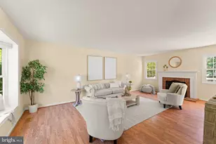 9719 Cinnamon Creek Dr, Vienna, VA 22182 - Photo 8