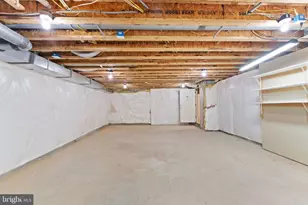 9719 Cinnamon Creek Dr, Vienna, VA 22182 - Photo 52