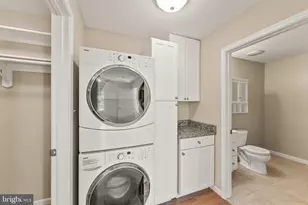 9719 Cinnamon Creek Dr, Vienna, VA 22182 - Photo 26