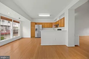 4097 Fountainside Ln, Fairfax, VA 22030 - Photo 18