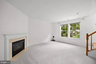 4097 Fountainside Ln, Fairfax, VA 22030 - Photo 6