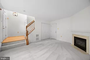 4097 Fountainside Ln, Fairfax, VA 22030 - Photo 4